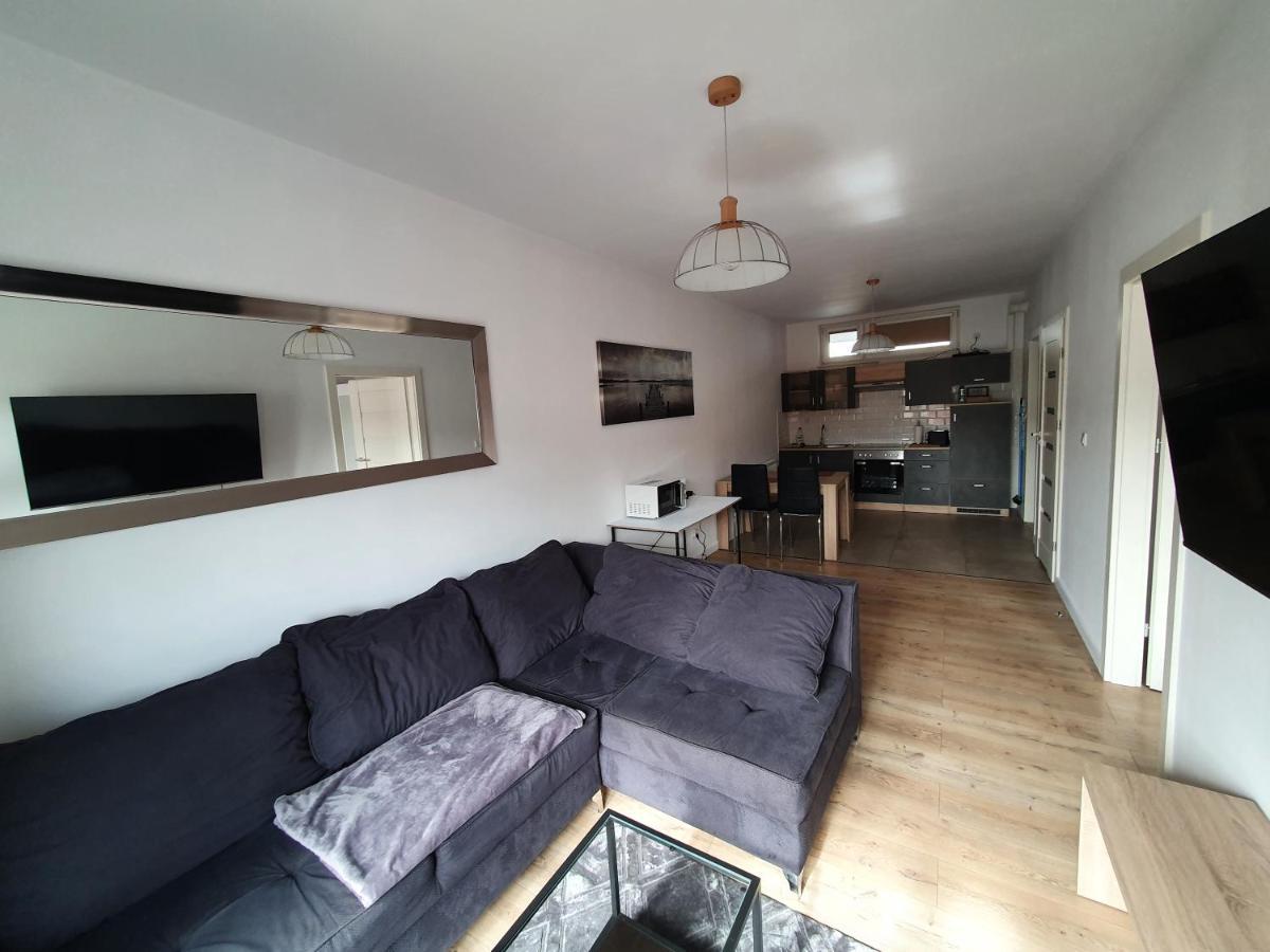 Apartament Skarbowa & Parking Leszno  Dış mekan fotoğraf